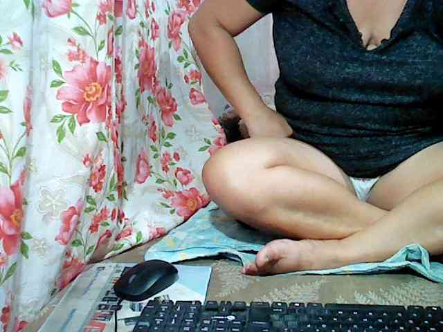 hotmama38 webcam