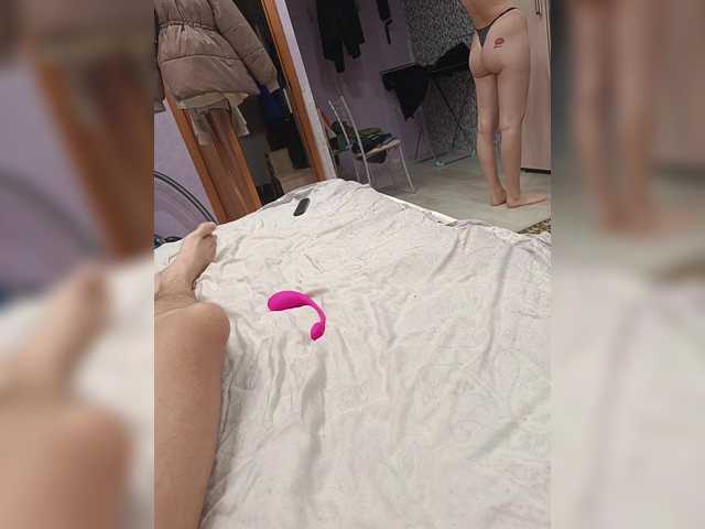Admire 20 years old SexyCouple69 from BongaCams SexyCouple69 from BongaCams