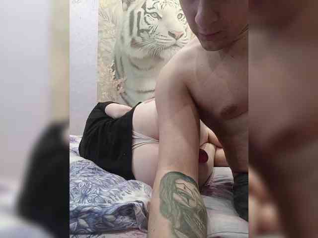 SexyCouple69 webcam