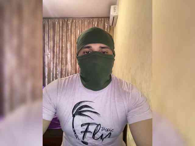 Andrey1223-1 Live Webcam on BongaCams