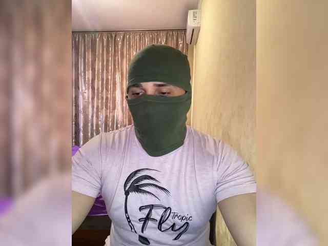 Andrey1223-1 Live Webcam on BongaCams