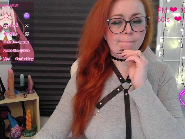 NicoleBunny24 from BongaCams