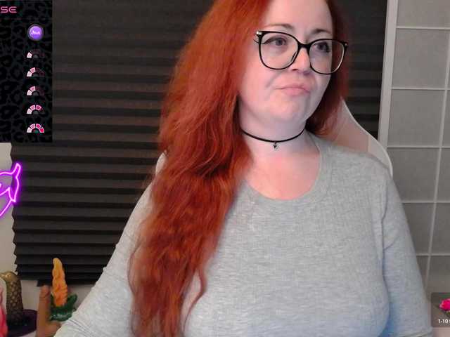 NicoleBunny24 from BongaCams