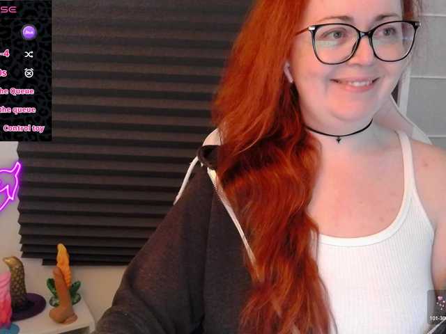 NicoleBunny24 from BongaCams