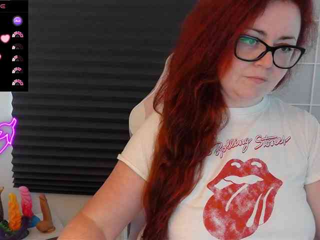 NicoleBunny24 webcam