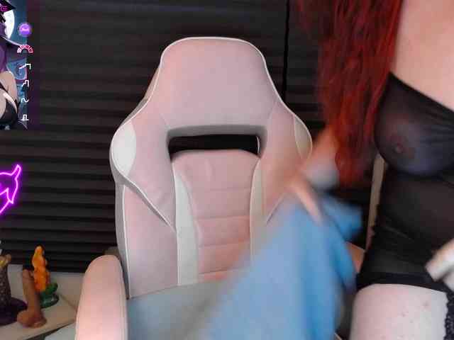NicoleBunny24 webcam