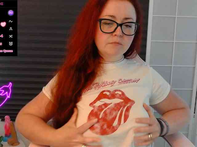 NicoleBunny24 webcam