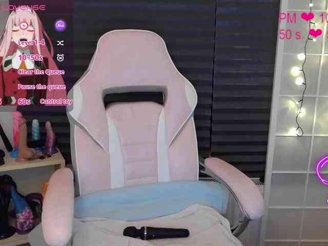 NicoleBunny24 webcam