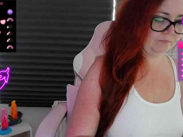 NicoleBunny24 webcam