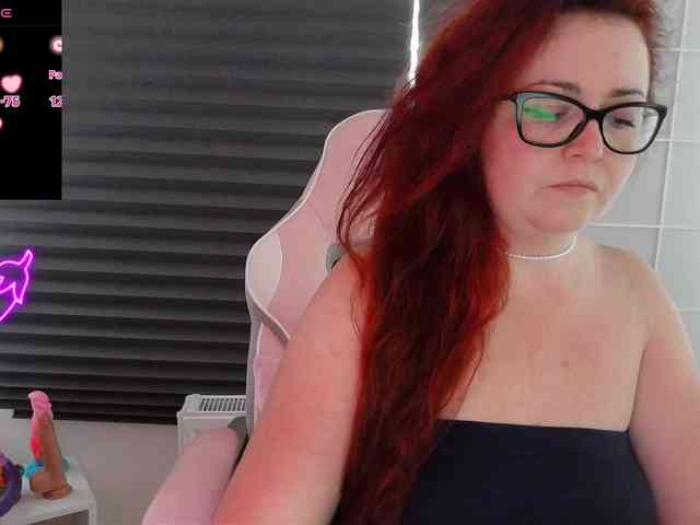 NicoleBunny24 webcam