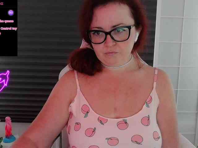 NicoleBunny24 webcam