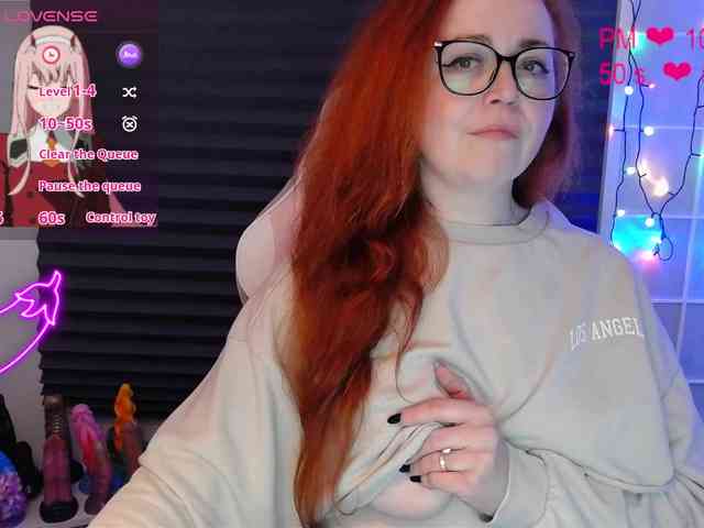 NicoleBunny24 webcam