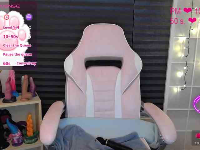 NicoleBunny24 webcam