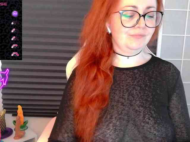 NicoleBunny24 webcam
