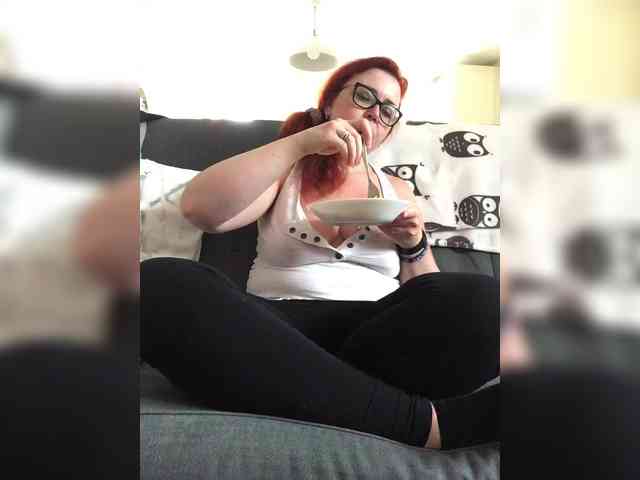 NicoleBunny24 webcam