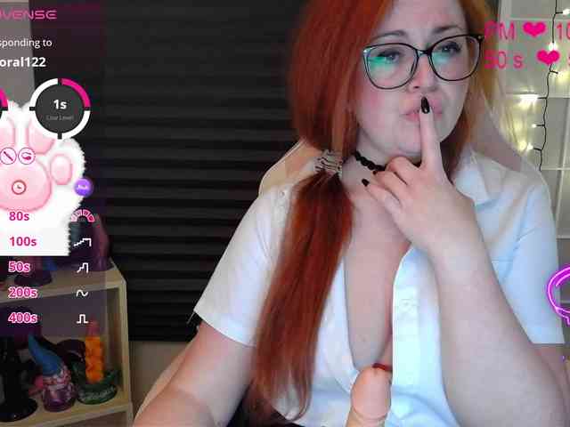 NicoleBunny24 webcam