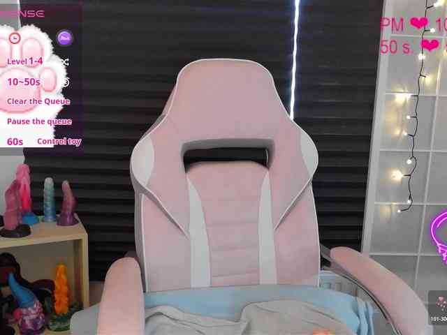 NicoleBunny24 webcam