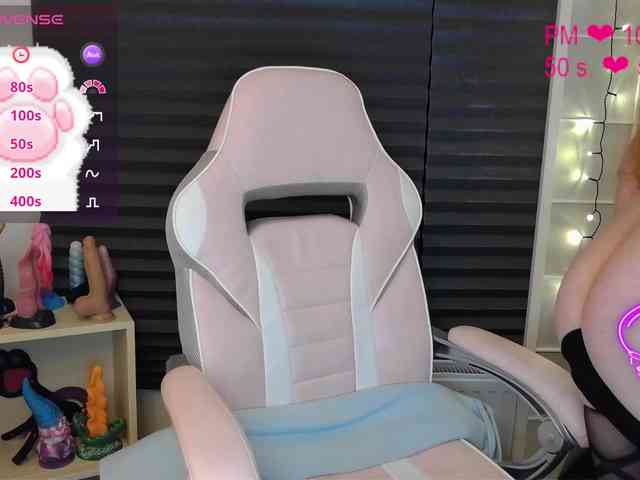 NicoleBunny24 webcam