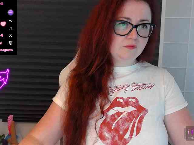 NicoleBunny24 webcam