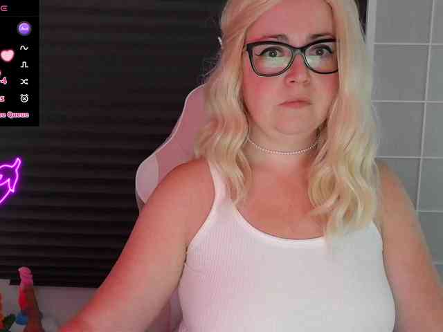 NicoleBunny24 webcam