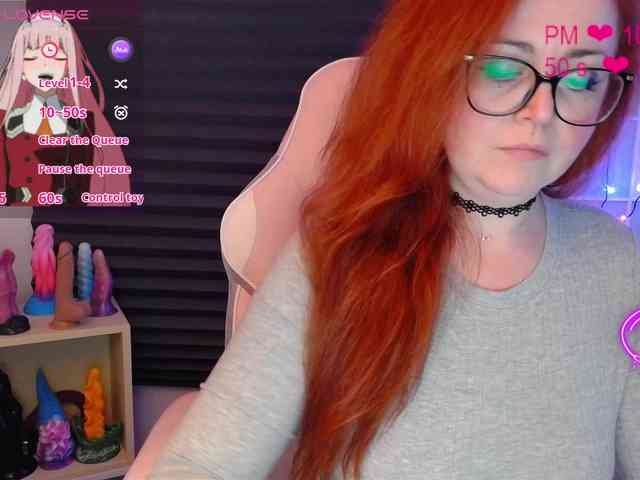 NicoleBunny24 webcam