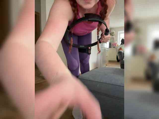 NicoleBunny24 webcam