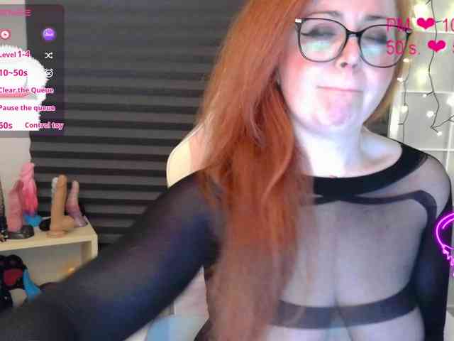 NicoleBunny24 webcam