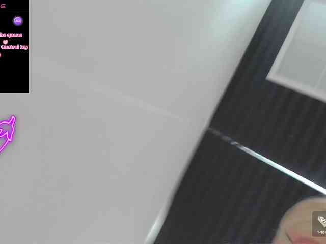 NicoleBunny24 webcam