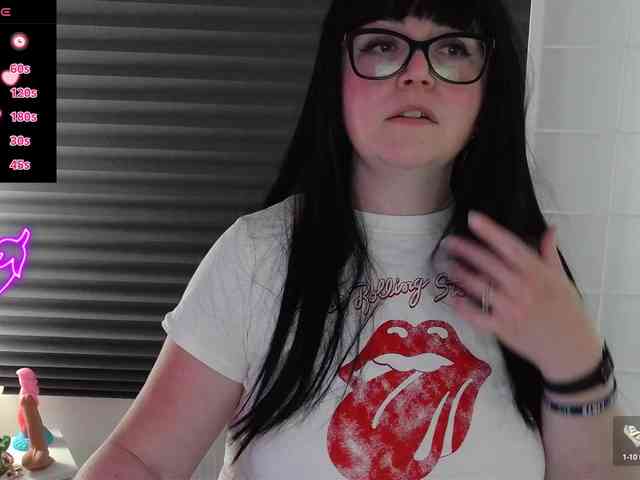 NicoleBunny24 webcam
