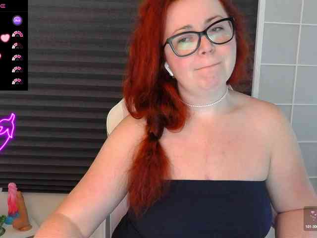 NicoleBunny24 webcam