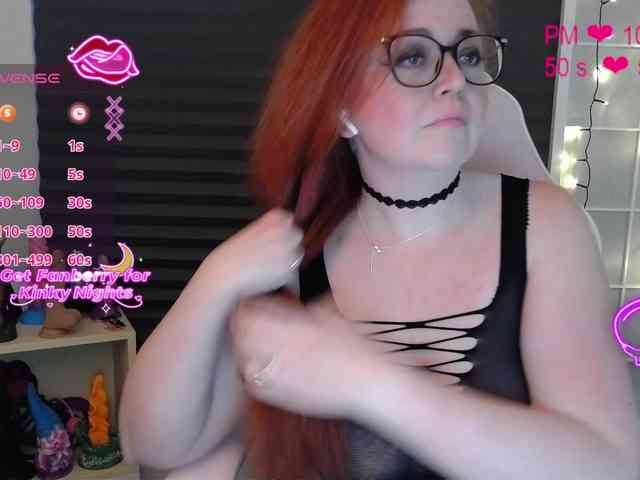 NicoleBunny24 webcam