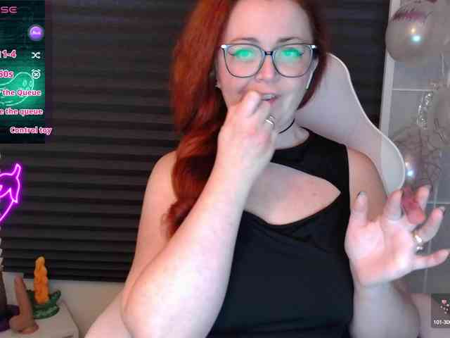 NicoleBunny24 webcam
