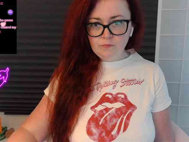 NicoleBunny24 webcam