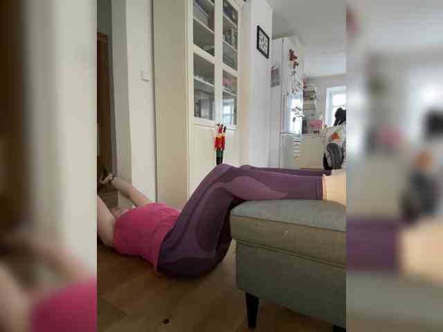 NicoleBunny24 webcam