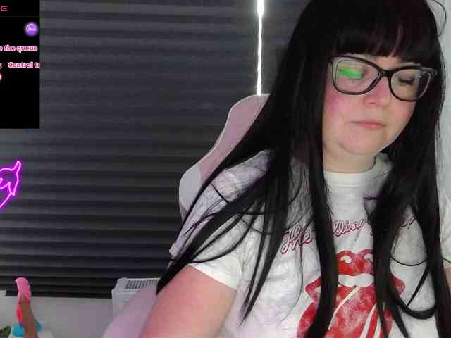 NicoleBunny24 webcam