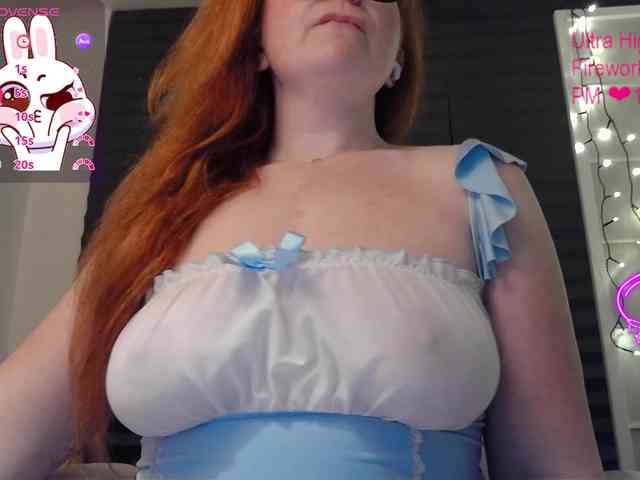 NicoleBunny24 webcam