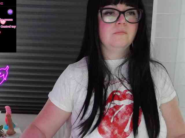 NicoleBunny24 webcam