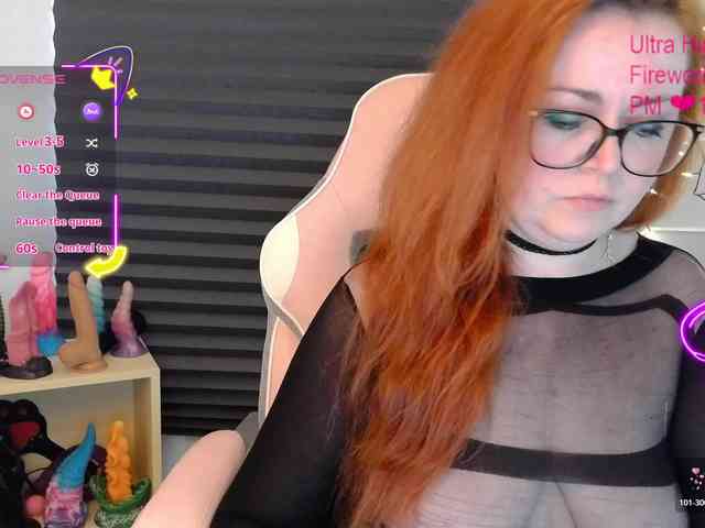 NicoleBunny24 webcam