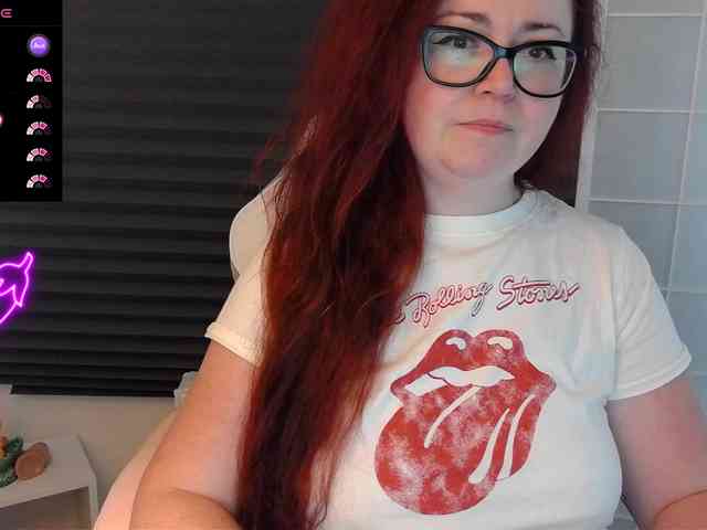 NicoleBunny24 webcam