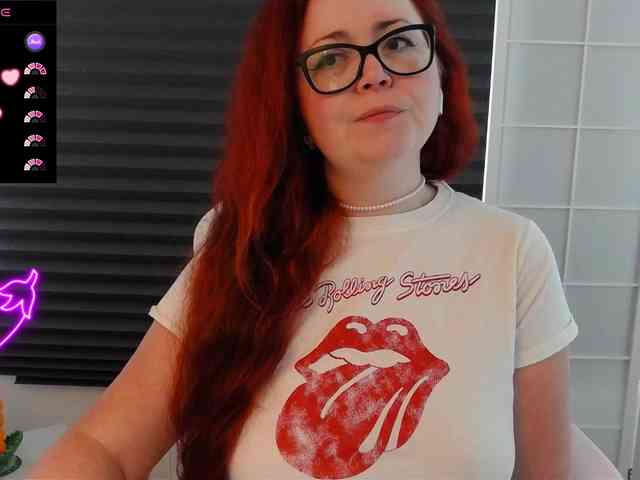 NicoleBunny24 webcam