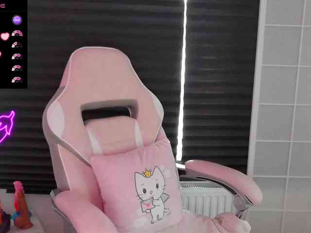 NicoleBunny24 webcam