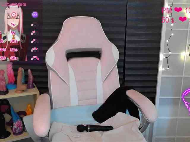 NicoleBunny24 webcam