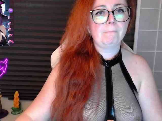 NicoleBunny24 webcam