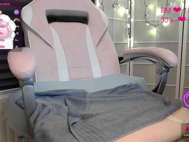 NicoleBunny24 webcam