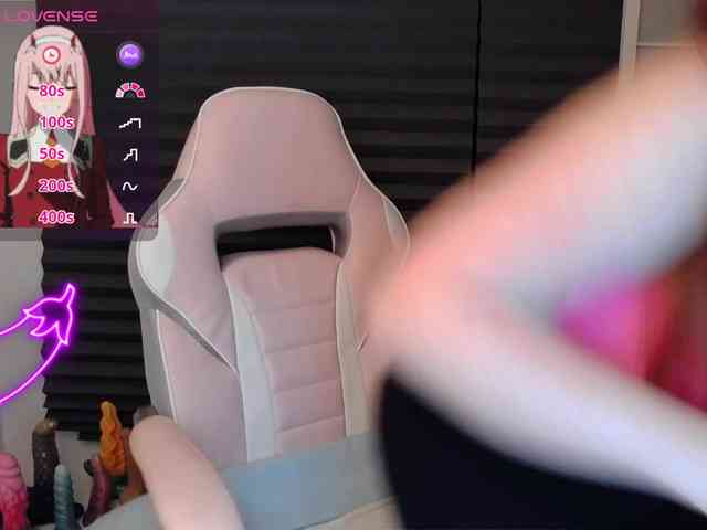 NicoleBunny24 webcam