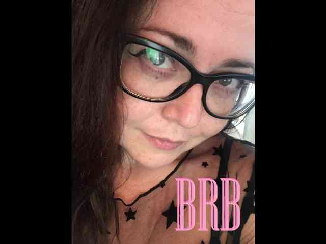 NicoleBunny24 webcam