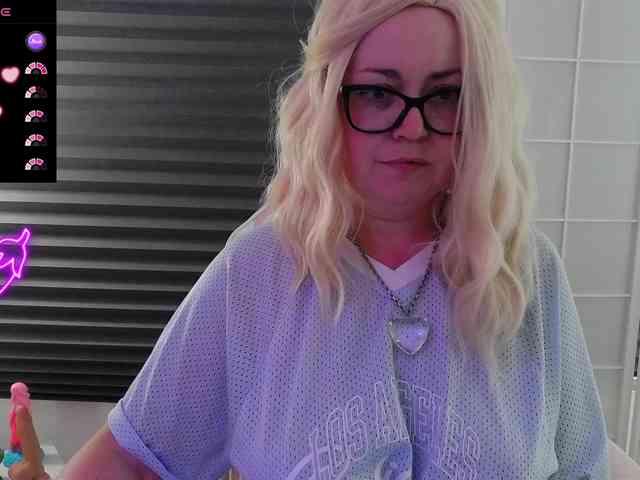 NicoleBunny24 webcam