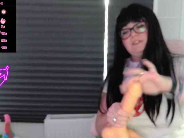 NicoleBunny24 webcam
