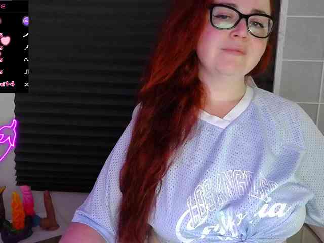 NicoleBunny24 webcam