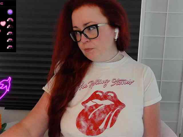 NicoleBunny24 webcam